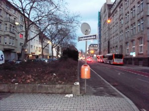 Müll0313 021.jpg (362.28 KiB) 27835 mal betrachtet Die "Quadratestadt" ist immer wieder für alles "gut"!