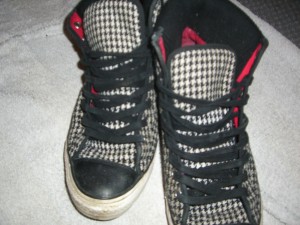 stinkende Girly chucks aus einem sack gerettet