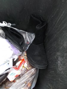 Anjas total müllreife und vermüllte UGGs.