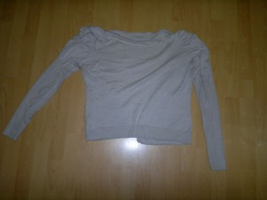 Graue H&amp;M Strickjacke hinten