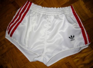 photo_original_3222.jpg (153.39 KiB) 4401 mal betrachtet nagelneu auf ebay gekauft , war nimmer getragen