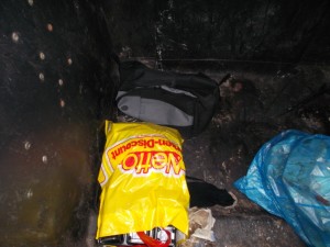 Gleich nach der Müllabfuhr wurde dieser Rucksack weggeworfen.