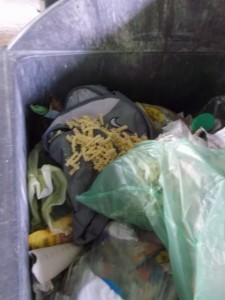 So wird aus einem Rucksack Ekelmüll.