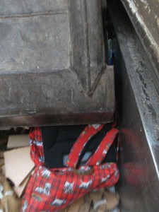 Gleich würde es Shoelovers Sammlung ähnlich ergehen wie dem armen Mädelsrucksack!