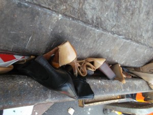 Wohin man guckte, überall sterbende Stiefel!