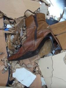 Müll0613 313.jpg (294.79 KiB) 6323 mal betrachtet Gepresste Sperrmüll-Trümmer