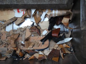 Müll0613 318.jpg (281.7 KiB) 6320 mal betrachtet Das war keine edle Sammlung mehr, sondern nur noch Müll. Aber das sollte ja auch so sein.