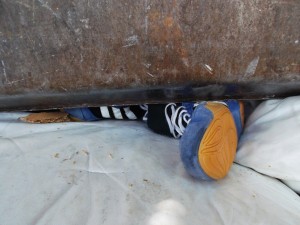 Vermutlich der Augenblick, wo aus alten Müllschuhen endgültig gepresster Müll wird.
