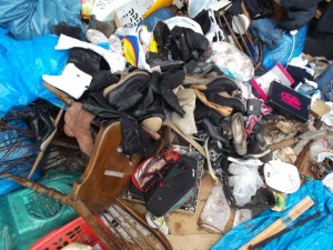 Müll0613 498.jpg (307.45 KiB) 13506 mal betrachtet Bei jeden neuen Blickwinkel gibt es weiteren geilen Abfall zu entdecken!