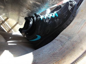 Müll0613 177.jpg (282.67 KiB) 5184 mal betrachtet Ihr seht richtig: So sieht's hinter dem Pressschild aus! Wenn jetzt die Presse wieder anfahren würde ... . Nicht nachmachen!!!