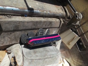 Müll0613 191.jpg (275.7 KiB) 5072 mal betrachtet Also meine ausrangierten Turnis waren nun platt!