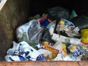 Das wärs doch: Solch einen Großmüllcontainer für meine Hausgemeinschaft und evtl. noch für die Nachbarschaft. Grins!