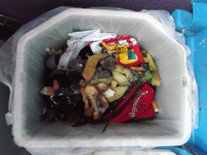 Müll0813 261.jpg (261.98 KiB) 5366 mal betrachtet Das schmutzige Ende rückt näher und näher!