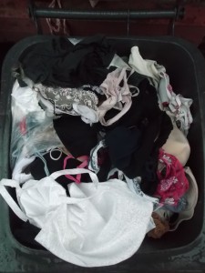 Für eine Frau nur noch peinlicher Dreck und für einen Liebhaber und Fetischisten geilstes xexy &quot;Spielzeug&quot;.