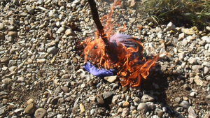 vlcsnap-2013-10-24-14h58m24s134(2).png (549.22 KiB) 10444 mal betrachtet Und es geht zu Boden