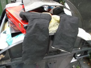Müll0913 024.jpg (272.58 KiB) 8282 mal betrachtet Duftende weichgelatschte Winterstiefel.