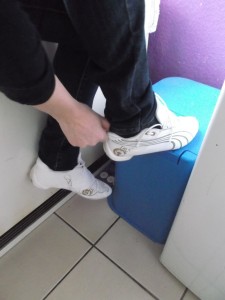 Müll0214 069.jpg (263.8 KiB) 4582 mal betrachtet "Vertrautes Terrain" für Anjas Füße.