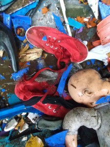 Was für süße Girly-Schuhe da in den Müll mussten!!