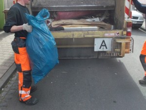 Die Säcke waren ganz schön schwer gewesen.