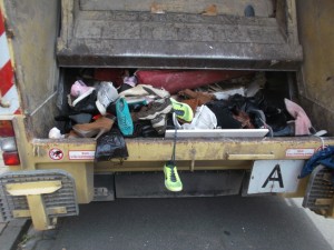 Was für ein irre geiler Anblick auf &quot;Mamas Schuhe&quot;!!