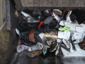 Müll0214 151.jpg (561.68 KiB) 6311 mal betrachtet Wohin man blickte: Alle Stadien der Entsorgung.