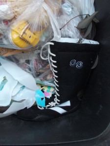 So geile Girly-Boxerstiefel so gedemütigt! Musste das sein?
