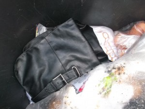 Einstmals so hohe Stiefel nun so platt.