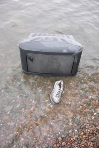 Josef02 014.jpg (276.37 KiB) 4713 mal betrachtet Dieser Fernseher hat im wahrsten Sinne des Wortes "den Kanal voll". Hehe!