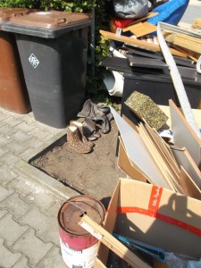 Müll0614 008.jpg (497.98 KiB) 9046 mal betrachtet Ein schöner Tag zum Entsorgen!