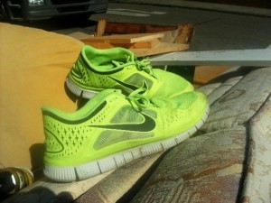 Puuh! Was müffelten diese Nike Free! Tja, Müll stinkt nunmal!