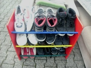 Schnell mal das Schuhregal umgedreht um zu sehen, was da so an Sneaks nun gleich zum Müll soll.