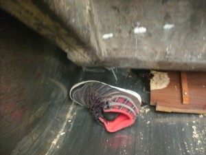 Ende geiler Sneaker im Müllauto - eigentlich nix besonderes, aber der Anblick ist der Hammer!