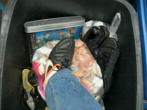 Müll1114 053.jpg (178.92 KiB) 5143 mal betrachtet Also wieder rein in den Dreck und Platz schaffen!