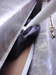 Müll1011 013.jpg (66.87 KiB) 15350 mal betrachtet Da die Stiefel ja eh nur noch Abfall waren, hatte ja alles seine Ordnung als es knirschte und krachte.