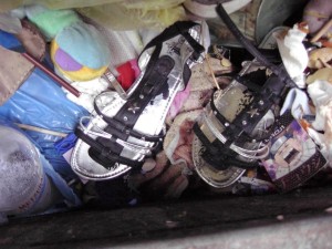 Süße Sandaletten schon auf dem Weg zur Müllverbrennung gewesen.