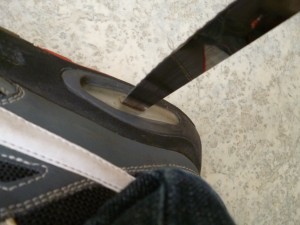 der zweite Stich beim anderen Schuh