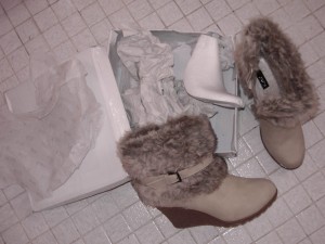 Müll0212 001.jpg (281.84 KiB) 4610 mal betrachtet Heute angekommen und gerade ausgepackt.