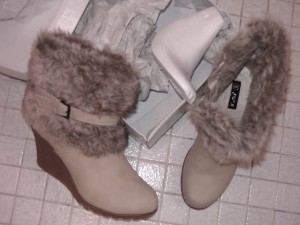 Müll0212 003.jpg (243.42 KiB) 4643 mal betrachtet Bisher nur mal kurz mit den Füßen rein zur Anprobe.