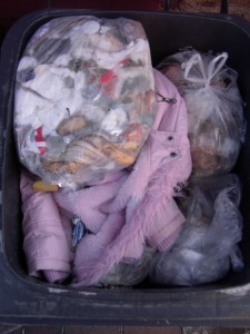 Müll0212 014.jpg (254.36 KiB) 6183 mal betrachtet Den Dreck einfach obendrauf!