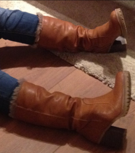 hier die alten Winterstiefel meiner Süssen noch im Einsatz....;-)