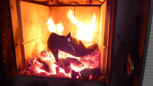 Quelle: Videoschnappschuß AbusedShoes