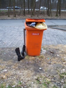 Wo diese Stiefel wohl einmal zuhause waren?