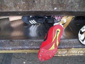 Müll0312 043.jpg (128.54 KiB) 7248 mal betrachtet Gleich sind alle wieder "vereint"; - und im Pressmüllauto!