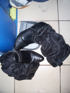 Müll0312 147.jpg (192.47 KiB) 5833 mal betrachtet Der Entsorgungsgrund war, dass sie immer so sehr stanken. Wie schade! Grins!