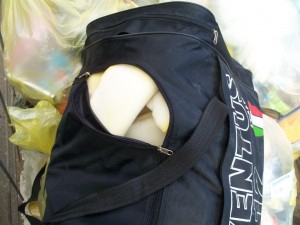 Inhalt Schaumstoffreste.