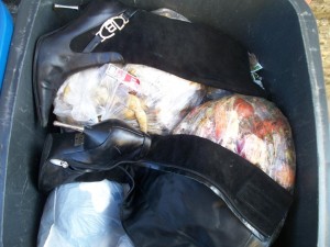 Noch glänzen diese ehemals sehr geilen sexy Stiletto-Stiefel!