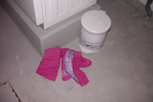 Astrid01 004.jpg (405.53 KiB) 7315 mal betrachtet Warum standen denn da Lady Ashtons Stiefel???