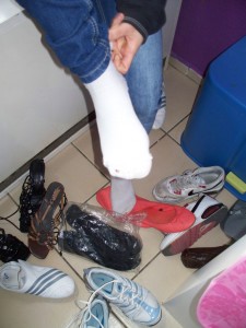 Diese fadenscheinigen Socken mussten schnell von den Füßen!