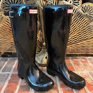 Sandra schwarze Glossy Hunters