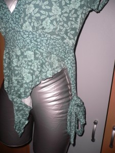 P1080131.JPG (1.39 MiB) 3283 mal betrachtet nun hängt das Bändchen nach unten mit einem Endchen